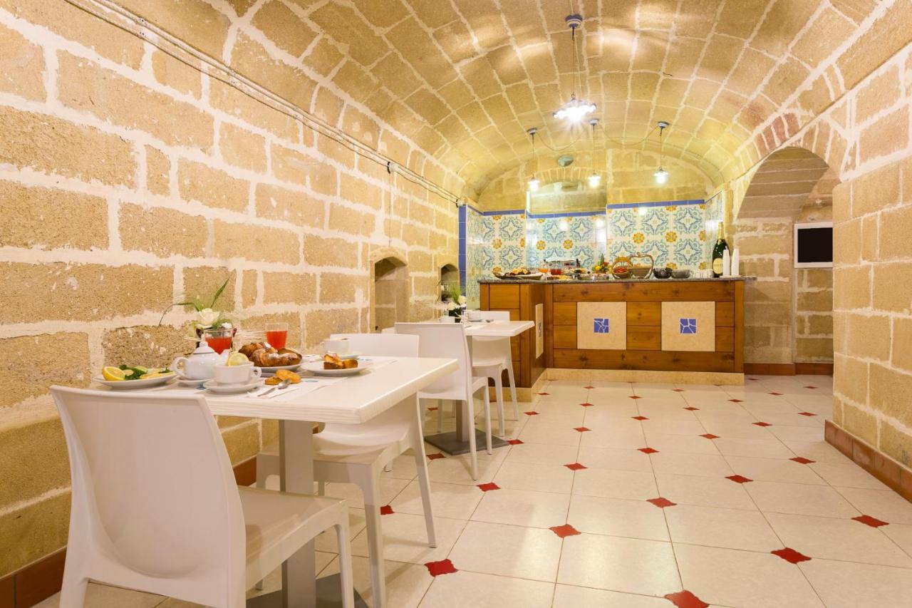 L'Uomo E Il Mare Bed & Breakfast กัลลีโปลี ภายนอก รูปภาพ